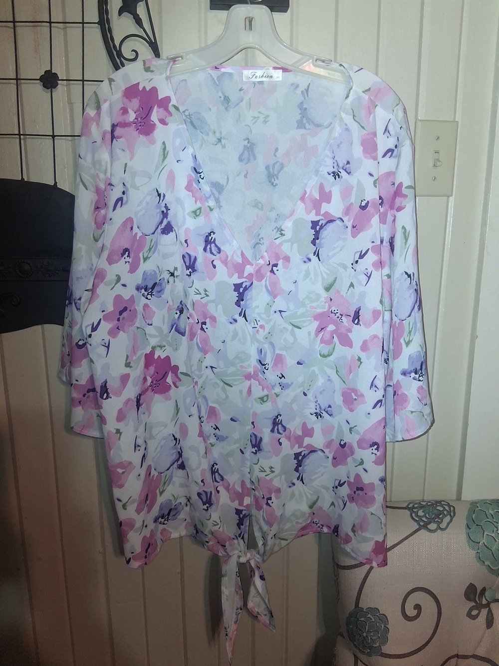 Fashion Bug Pastel Floral V-Neck Tie-Front Blouse in Pink & Lavender